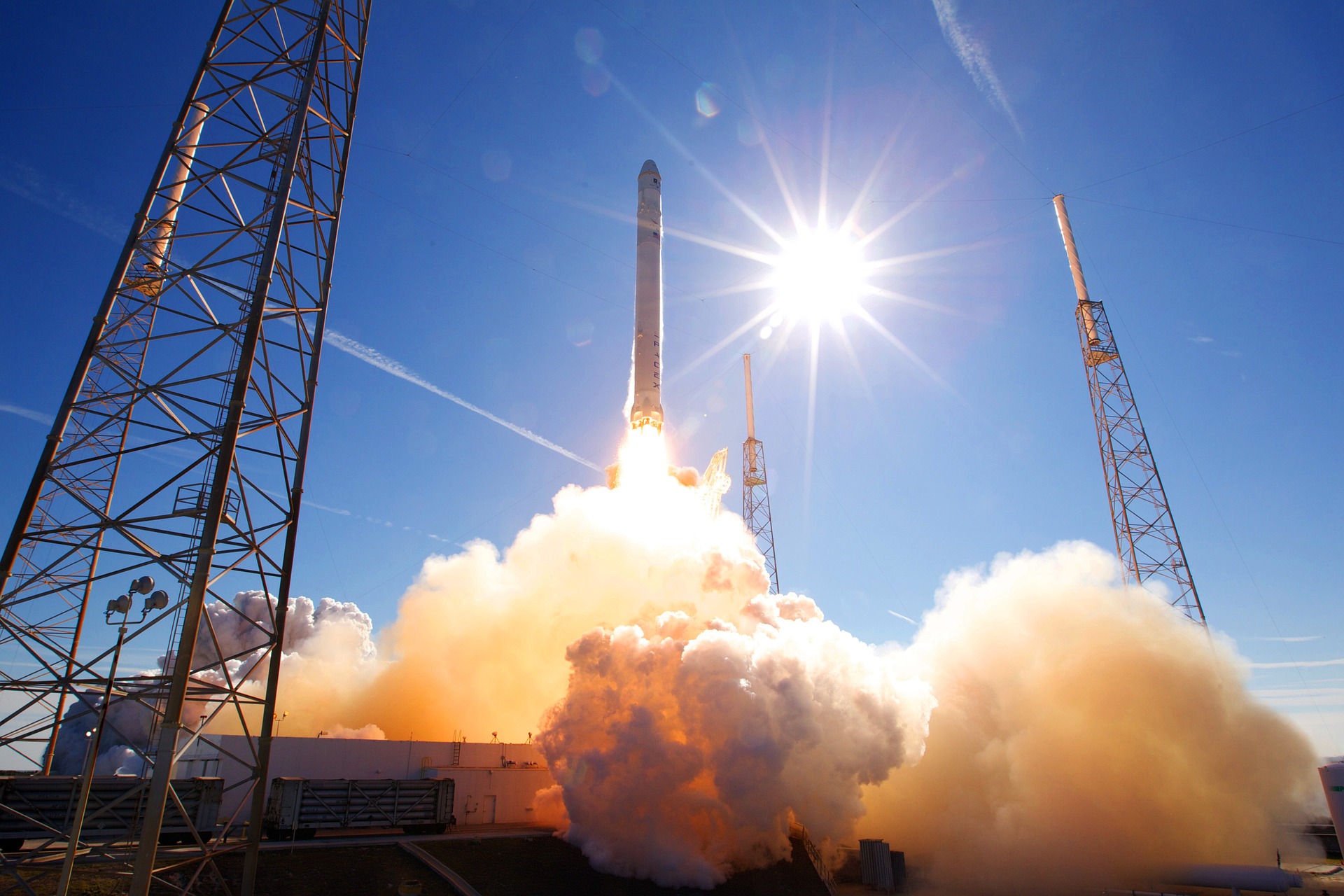 SpaceX Launches Falcon 9 Rocket